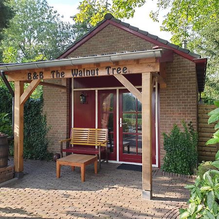 The Walnut Tree Bed & Breakfast Hellevoetsluis Dış mekan fotoğraf