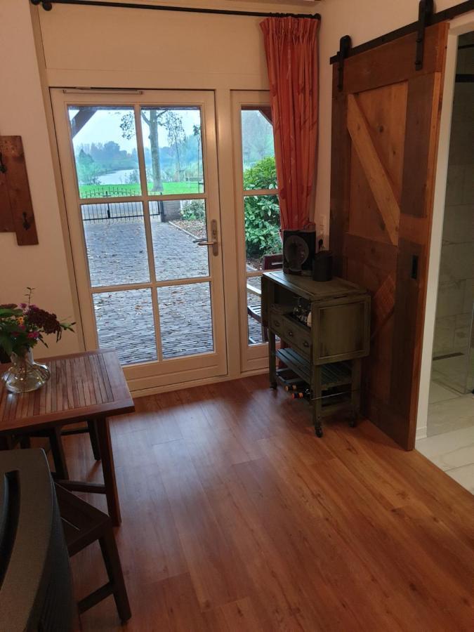 The Walnut Tree Bed & Breakfast Hellevoetsluis Dış mekan fotoğraf